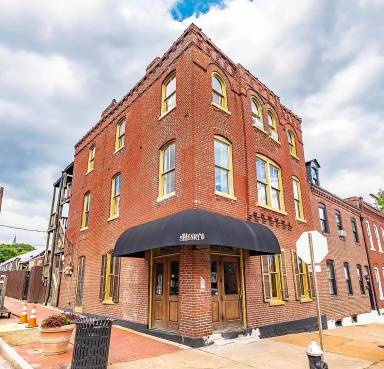 Main picture of 825 Allen Ave