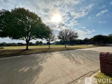 Main picture of 928 Falcon Dr