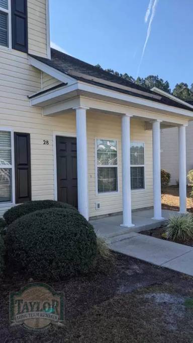 Main picture of 16 Running Oak Dr