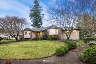 Main picture of 1061 Paiute Trl