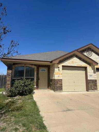 Main picture of 301 Sladecek Dr