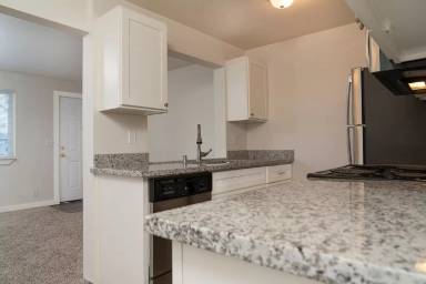 Main picture of 616 N Anderson St