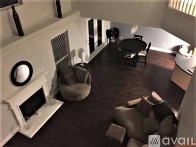 Main picture of 477 Willowlake Dr