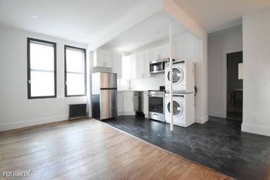 Main picture of 3135 Broadway