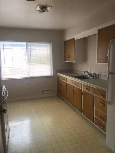 Main picture of 2151 Evansdale Ave