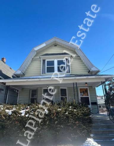 Main picture of 629 Clark St