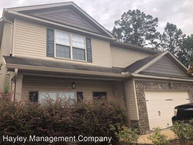 Main picture of 2211 Suzanne Ln