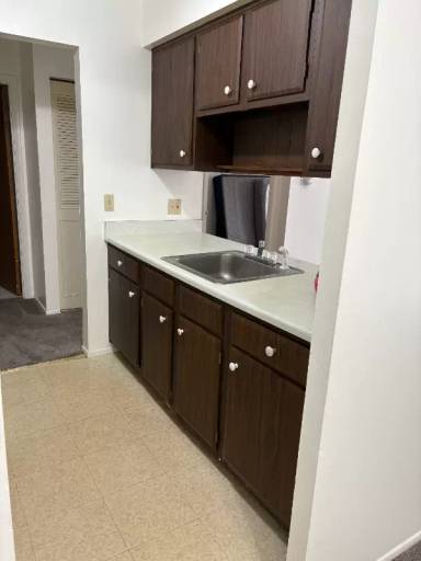 Main picture of 695 Capital Ave NE
