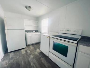 Main picture of 109 E Ward St