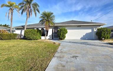 Main picture of 403 SE 33rd Ter
