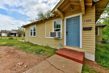 Main picture of 1126 N Kelham Ave