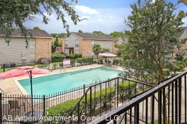 Main picture of Scarlet Oak Village