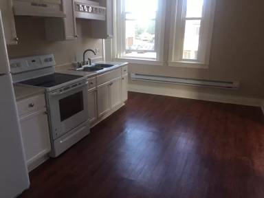 Main picture of 2312 Main St. - Upper Front