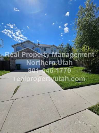 Main picture of 2853 Brady Way