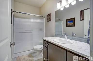 Main picture of 10721 NE 109th St