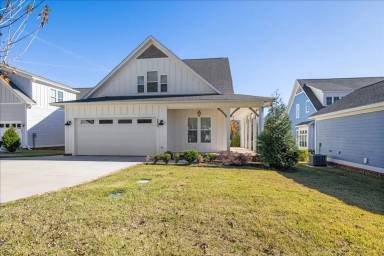 Main picture of 4072 Biltmore Ave