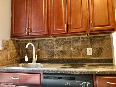 Main picture of 1084 Kennedy Blvd