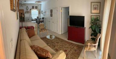 Main picture of 411 W Intendencia St