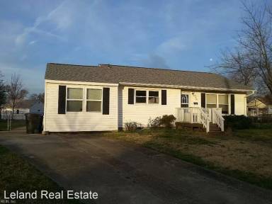 Main picture of 1604 Grand Cir