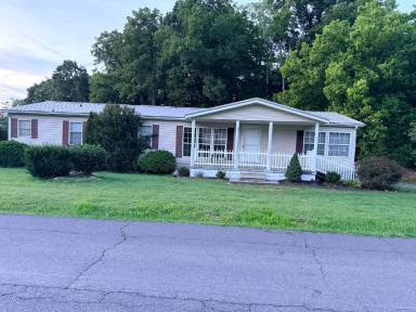 Main picture of 106 Jim Elliott Rd