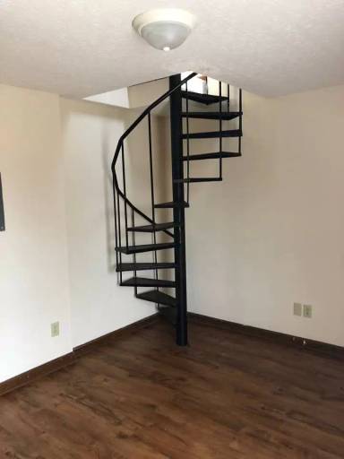 Main picture of 1608 Highland Way