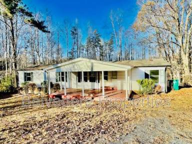 Main picture of 237 Red Oak Dr