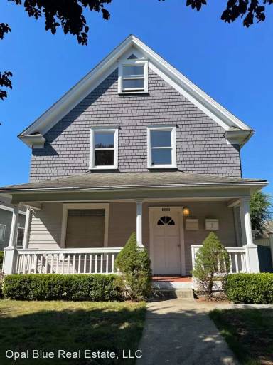 Main picture of 1712 Hoyt Ave