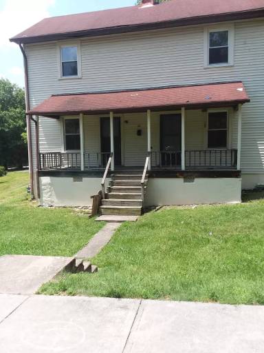 Main picture of 32 Schoolfield Dr