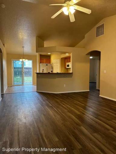 Main picture of 16621 Frisco Ave