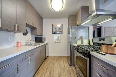 Main picture of 2600 Kremeyer Cir