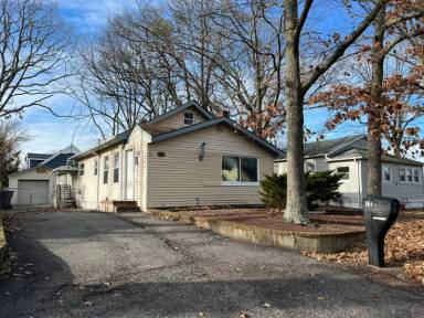 Main picture of 12 Bash Rd