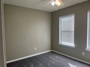 Main picture of 418 Garland Dr