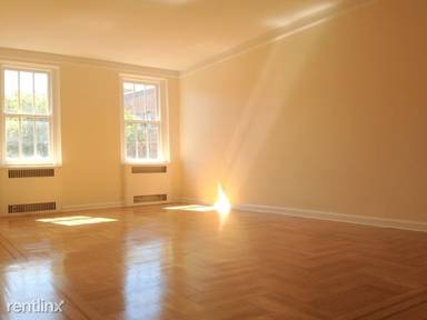 Main picture of 1 Jane St