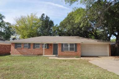 Main picture of 1041 Livingston Dr