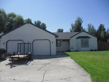 Main picture of 1320 E 6th St