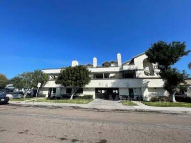 Main picture of 258 Date Ave