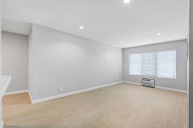 Main picture of 1525 Amherst Ave