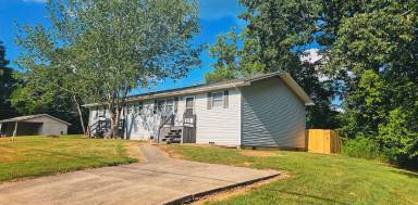 Main picture of 1801B Ridgewood Dr