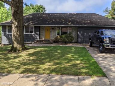 Main picture of 9334 Mackey St