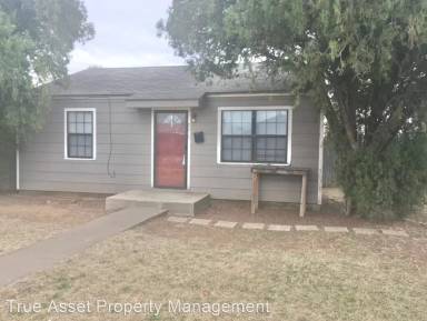 Main picture of 2215 2nd Pl