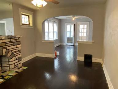 Main picture of 4070 Miami St
