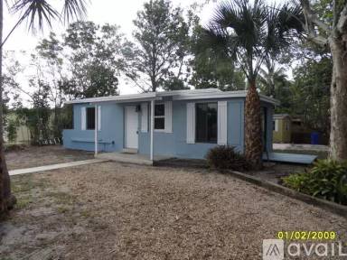 Main picture of 1800 NE 51st Ct