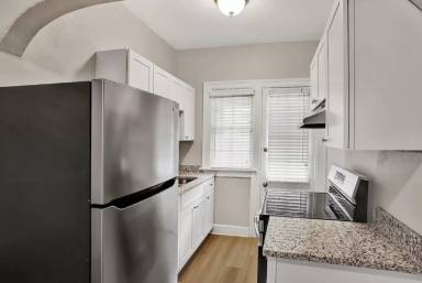 Main picture of 1504 McDuff Ave S