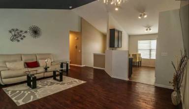 Main picture of 8750 Read St