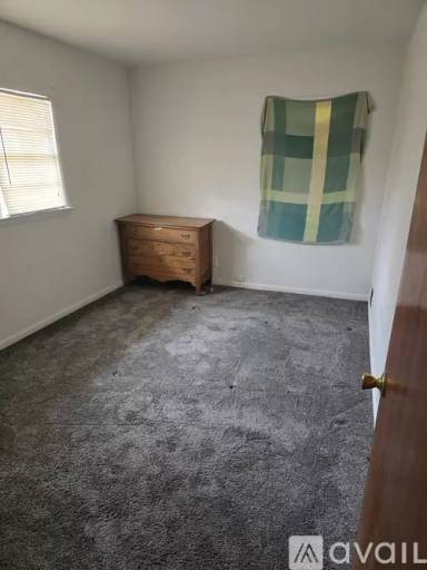 Main picture of 323 Cherokee Ln