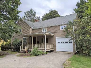 Main picture of 141 Highland St