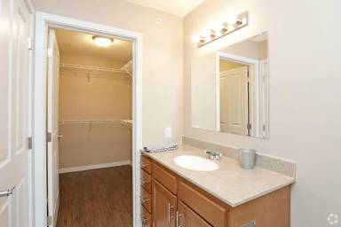 Main picture of 605 W Cedar St