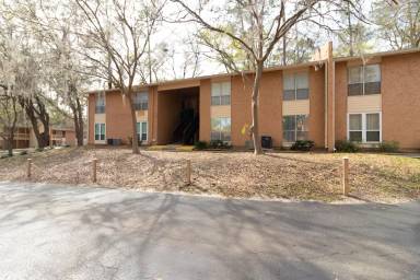 Main picture of Creeks Edge Condos