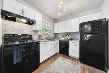 Main picture of 3340 Lansbury Village Dr