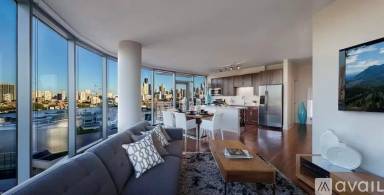 Main picture of 1501 N Dayton St